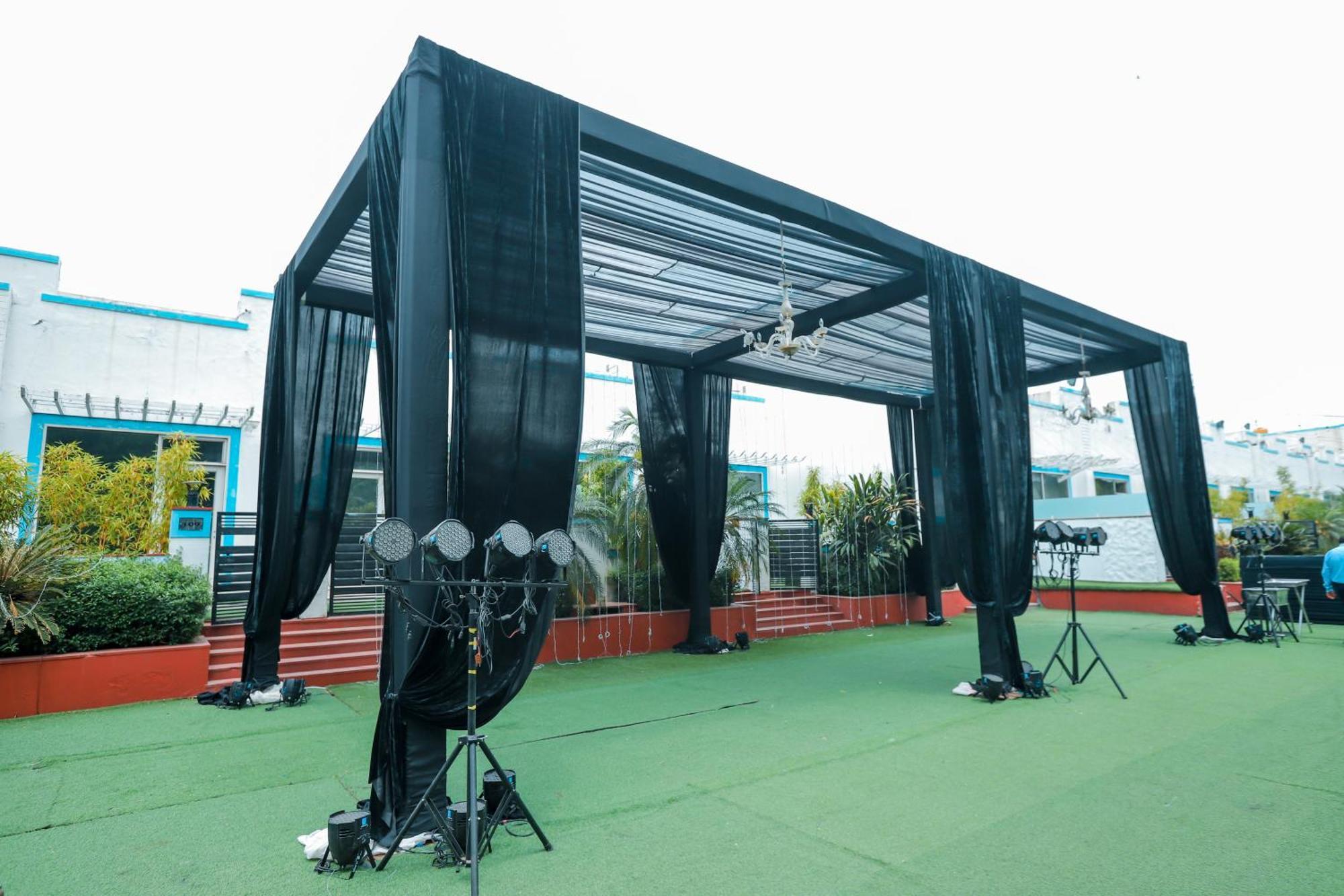 Bel-La Monde Hotel Chhattarpur South Delhi New Delhi Exterior photo