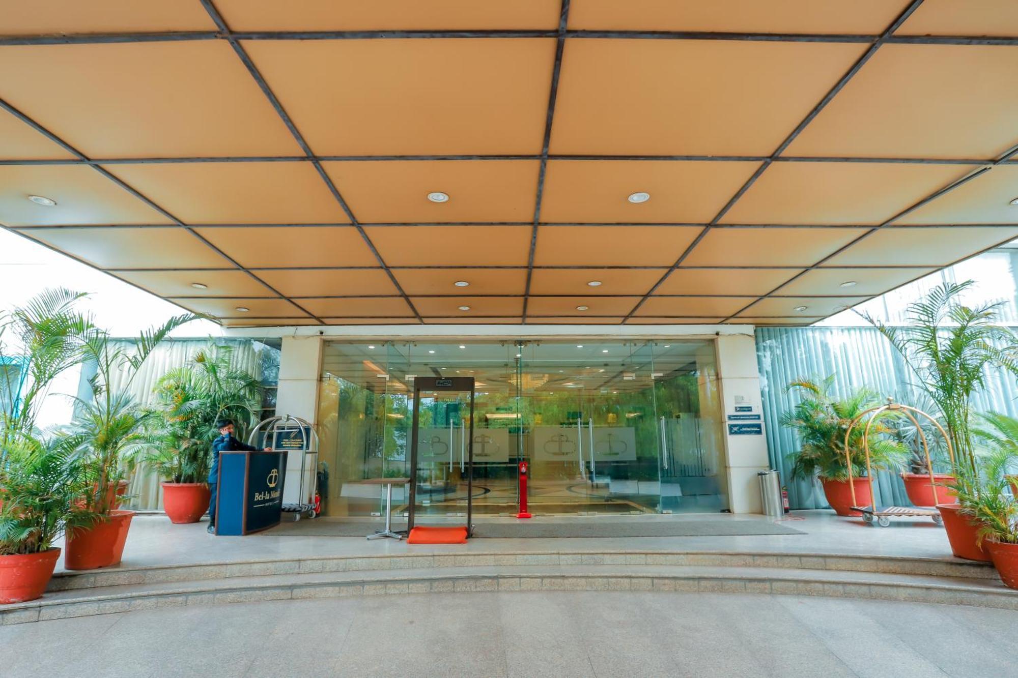 Bel-La Monde Hotel Chhattarpur South Delhi New Delhi Exterior photo