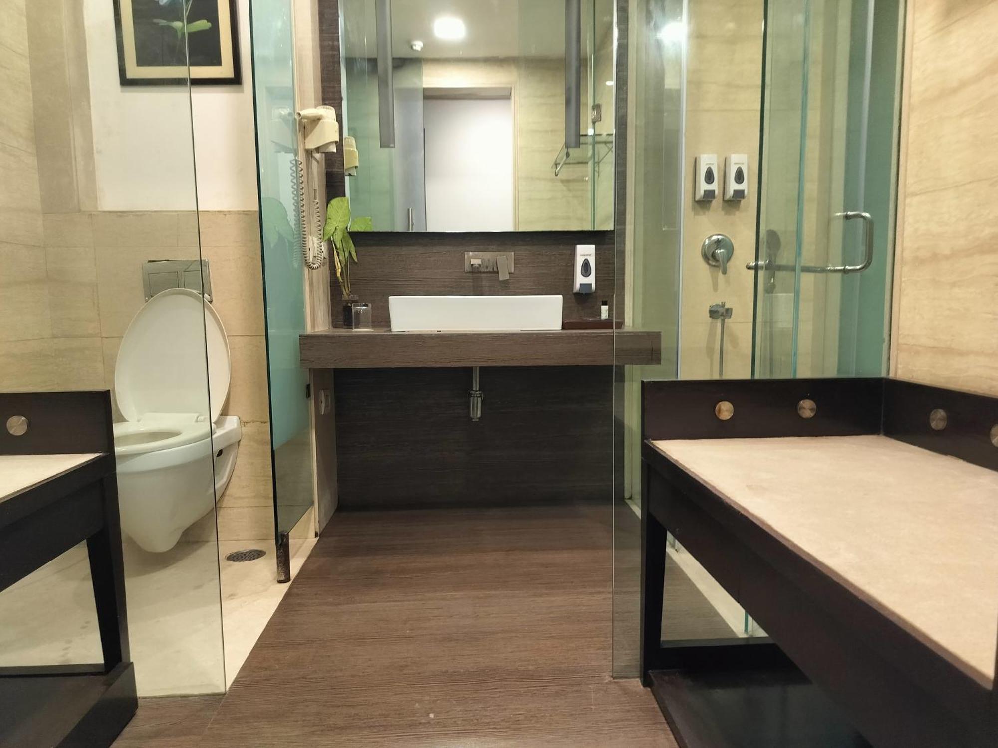 Bel-La Monde Hotel Chhattarpur South Delhi New Delhi Exterior photo